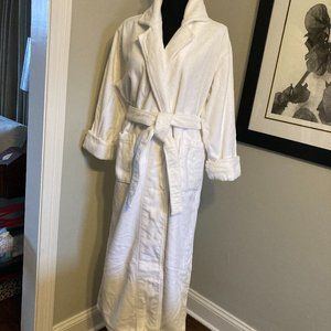 Nordstrom Plush white terry robe